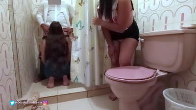 નર્સે હોસ્પિટલના બાથરૂમમાં દર્દીને ચોદતા ડૉક્ટરને શોધી કાઢ્યા / PART 1 / NicoleLondrawer / Chiquicandy