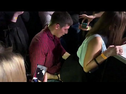 ❤️ રશિયન નાઇટક્લબમાં વાસ્તવિક સેક્સ. ગુદા અને યોનિમાર્ગમાં 18 વર્ષની રશિયન છોકરીએ નાઈટક્લબમાં ચોદાઈ ❤️  અમારા પર gu.porn-impact.ru ❌